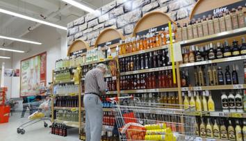 Suchý únor začal. Prodejci alkoholu kvůli němu přijdou o stovky milionů