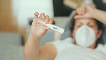 Varianta covidu Frankenstein se rychle šíří. Virolog vysvětlil její děsivý název