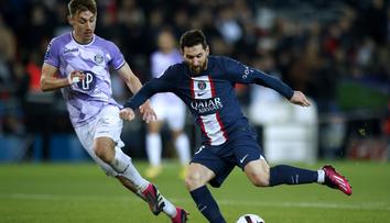 Messi s Hakimim zařídili obrat. PSG vede francouzskou ligu o 8 bodů