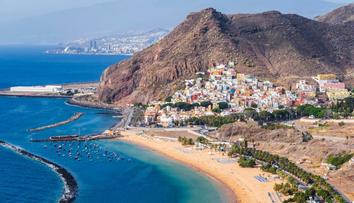 Na Tenerife smetla vlna několik turistů. Tři lidé nepřežili, dva pocházeli ze Slovenska