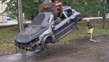 Autovraky blokují parkovací místa. Město nabízí jejich likvidaci zdarma