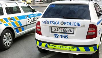 Muž vyrazil na nákup bez kalhot. Vůbec netušil, proč je polonahý