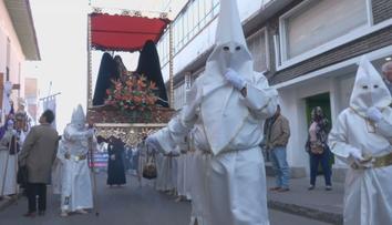 Velikonoční oslavy se ve světě různí. Na Kypru pečou sladko-slané pečivo