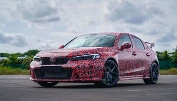 Honda chystá pořádně agresivní novinku. Už s ní trhá asfalt i rekordy