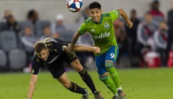 MLS zná prvního finalistu, Zlatanovi přemožitelé padli