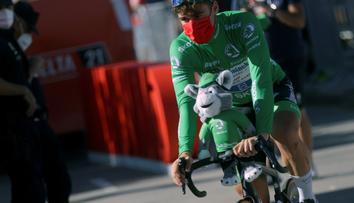 Cyklista Jakobsen si po těžkém pádu zahraje v klipu, bude mluvit i česky