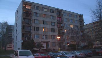 Požár v Duchcově stál starší ženu život, pět lidí skončilo v nemocnici
