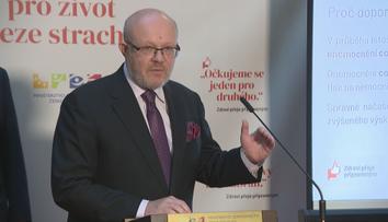 Válek: Žene se na nás vlna chřipky a covidu. Řekl, které období bude kritické