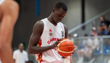Nevídaný zkrat. Basketbalista zasmečoval do vlastního koše, jeho tým prohrál