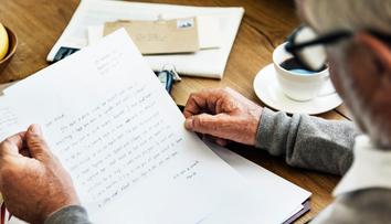 Na Slovensku objevili 130 let starou časovou schránku. Obsah všechny překvapil