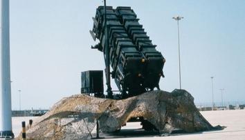 Ukrajina v krizi, nemá střely do patriotů. Rusko toho cynicky a brutálně využívá, říká Šír