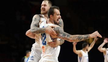 Skvělý úspěch! Čeští basketbalisté smetli Řecko a jedou do Tokia