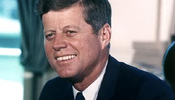 Tajné informace o Kennedym jsou venku! Část spisu Trump zadržel