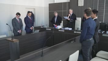 Ochránci zvířat vinili Albert z týrání kuřat. Teď se mají omluvit