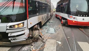 V Praze se srazily tramvaje, zranilo se sedm lidí, z toho šest dětí