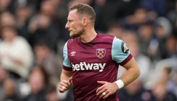 Coufal podporuje West Ham po sestupu. Fanoušci ho volají domů