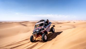 Macháček nakonec Dakar pojede. Nahradí zraněnou Yasmeen Kolocovou