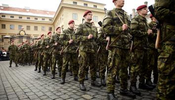 Česko slaví 20 let od vstupu do NATO. Takhle se změnila armáda