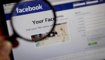 Konec nenávisti na facebooku. Společnost bude sdělení regulovat