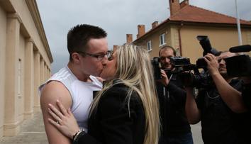 Nečesaný: "Snad nám dovolí mít s manželkou sex ve vězení!"
