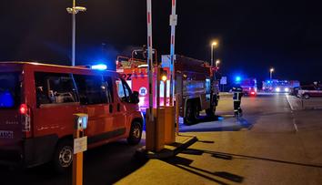 Požár v laboratoři výzkumného ústavu u Prahy! Hasiči vyhlásili II. stupeň poplachu