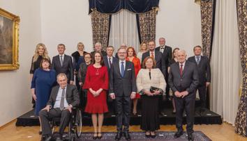 Bývalí premiéři složili Fialovi poklonu. Zhodnotili slavnostní večeři