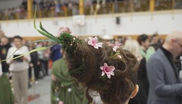 Studenti kadeřnictví předvedli svůj um. Některá díla popírala zákony gravitace