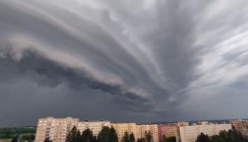 Páteční bouře mohla být středně silné derecho. Největší sílu měla na Plzeňsku