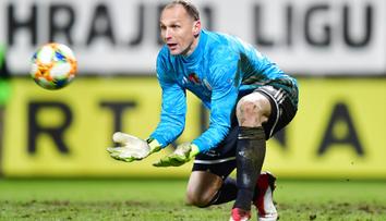 Bayern je obrovská výzva, ale nic pro mladé české gólmany, říká Drobný