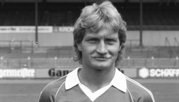 Legenda mistrů světa 1974 odešla. Fotbal ztratil tichého hrdinu