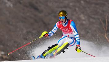Českým závodníkům se slalom nepovedl. Ze zlata se raduje Francouz Noël