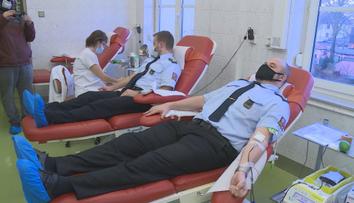 Nemocnice bijí na poplach: Kvůli dovoleným nemáme dostatek krve, prosí dárce