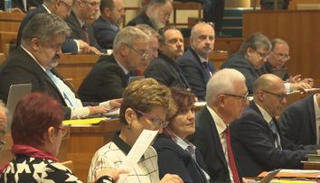 Druhé kolo voleb zamíchalo kartami. STAN jedná o výměně předsedy Senátu
