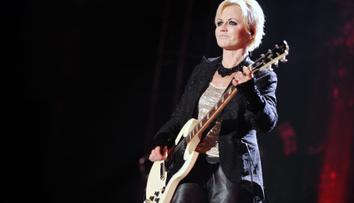 Jak zemřela Dolores z Cranberries? Policie promluvila