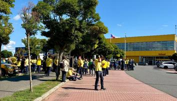 Obchodní dům IKEA v Praze evakuovali. Kvůli technické závadě museli všichni ven