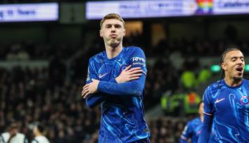 Návrat hvězdy Chelsea se nekoná. Doma si zlomila malíček, přijde o šlágry