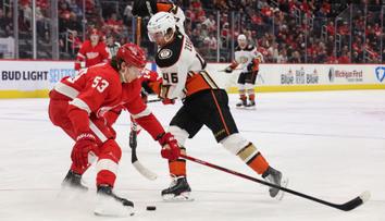 Kdo se stane nováčkem sezony v NHL? Ve hře jsou tři šikulové