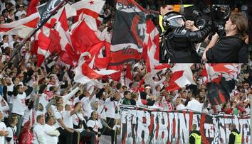 Brutální útok fanoušků Slavie. V Hostivaři domlátili příznivce jiného klubu