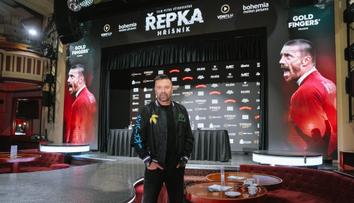Řepka konečně viděl svůj film. Několikrát se neubránil slzám