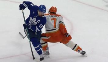 Gudas dostal maximální trest a přijde o miliony. Matthews kvůli zranění v sezóně dohrál