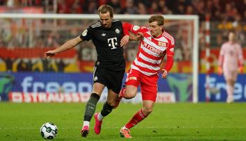 Bayern postoupil do čtvrtfinále DFB Pokalu. Union si dával vlastní góly