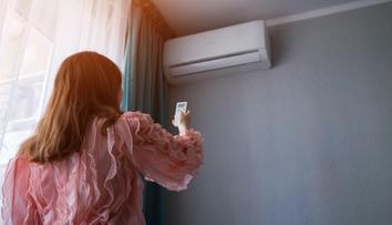 Spousta lidí dělá při užívání klimatizace jednu chybu. Zbytečně se jim prodražuje