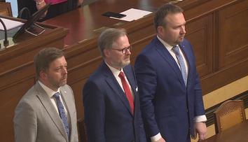 ANKETA: Vysvědčení dostala i vláda. Je to horší trojka, shodují se politologové