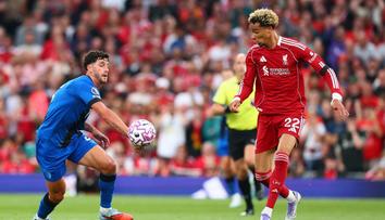 Jak to mohl VAR nevidět? Fanoušci Liverpoolu zuří nad rozhodnutím sudích