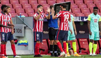 Pochvala pro Suáreze. Útočník Atlética ocenil jeho výkon i "kousání"