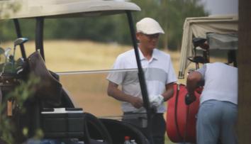 Čínského miliardáře hledal dva roky celý svět. Hraje golf u Prahy