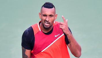 Kyrgios konfrontoval fanoušky pomocí slavného herce, pak zahodil raketu