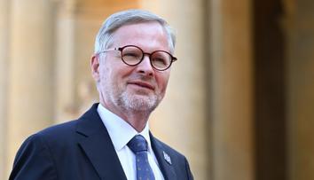 Fiala jednal s von der Leyenovou. Možná jí vadí Síkela, říká politolog