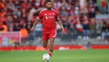 Krev, bolest a více než 50 stehů! Bývalý hráč Liverpoolu popsal brutální útok psa