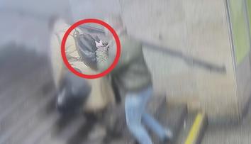 Policisté v Brně dopadli kapsáře. Zveřejnili, jak okradl mladou ženu